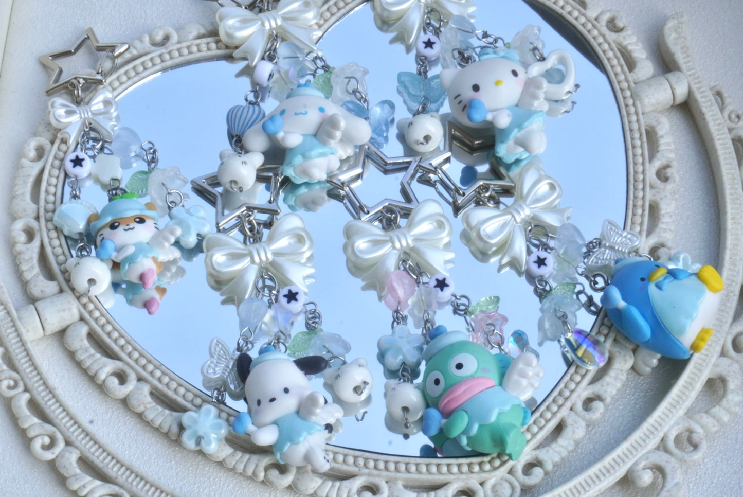 Sanrio Characters Lovely Guardian Swing Keychain