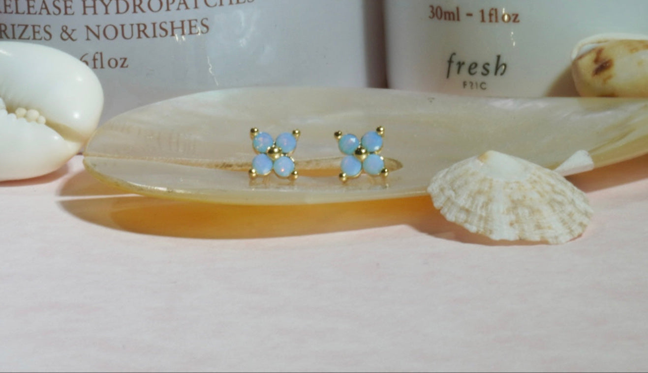 Romy XS Stud Earrings