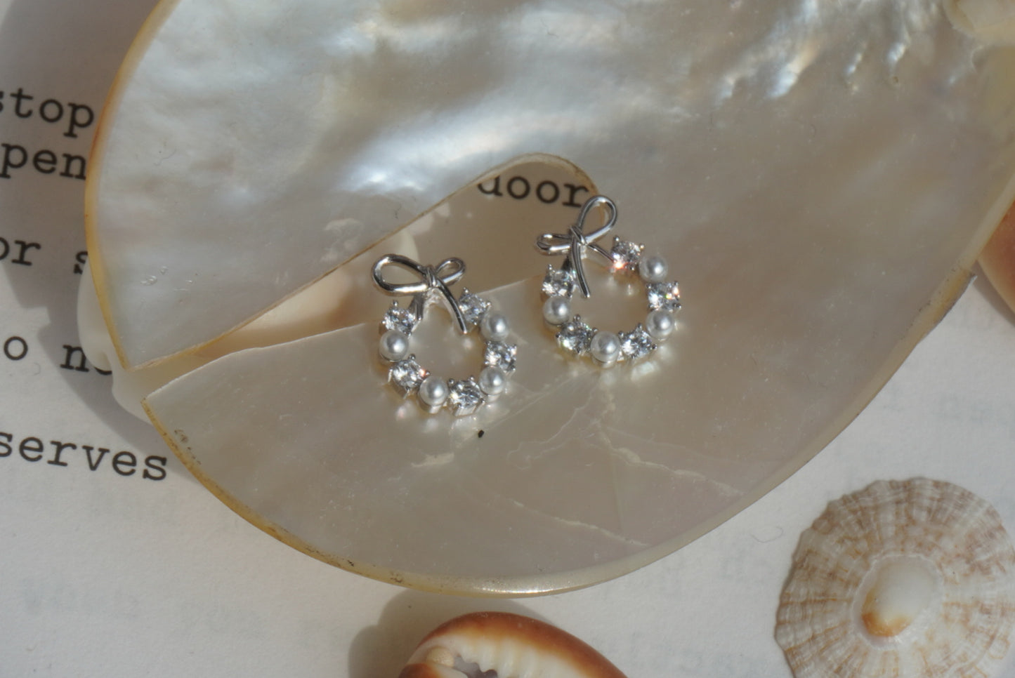 Eva Ribbon Earrings