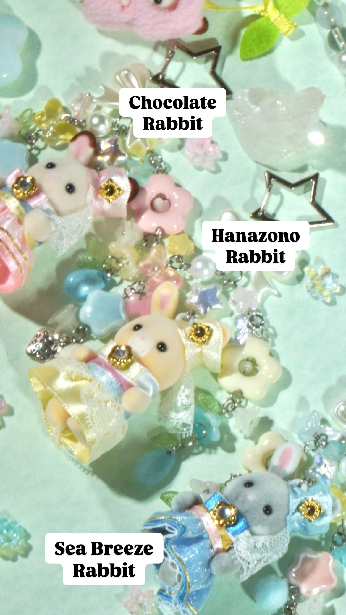 Sylvanian Families 40th Anniversary Excellent Dress-Up Keychain