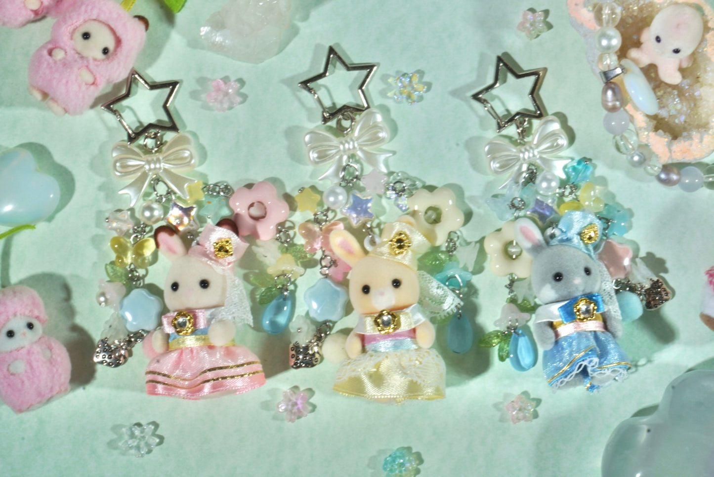 Sylvanian Families 40th Anniversary Excellent Dress-Up Keychain