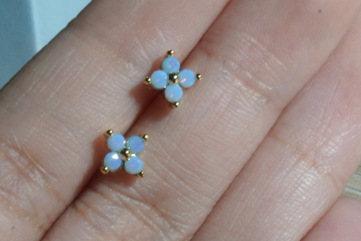 Romy XS Stud Earrings
