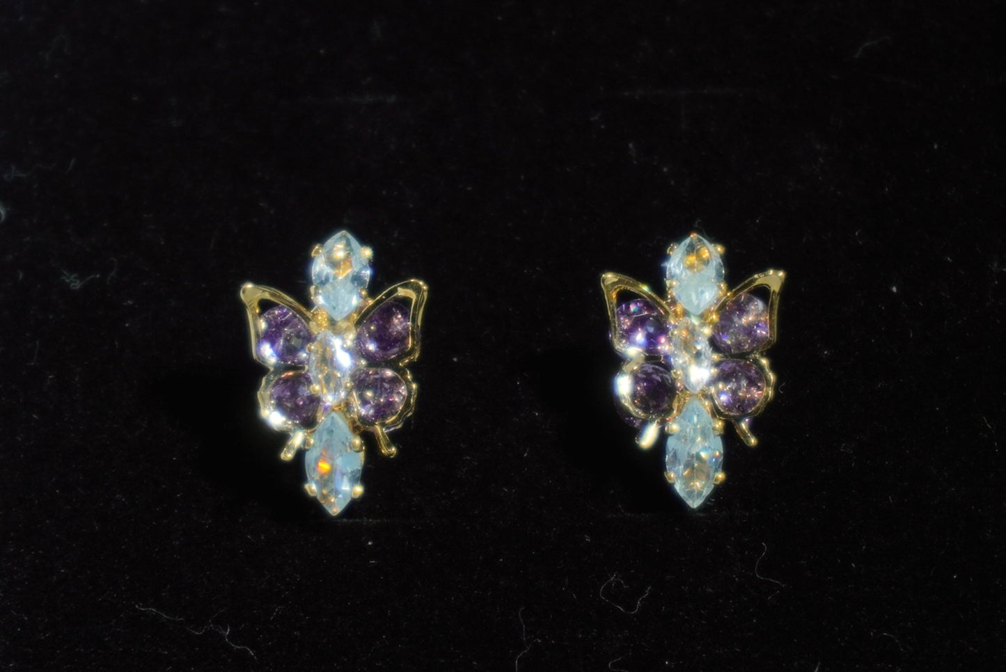 Tinker Earring Huggies