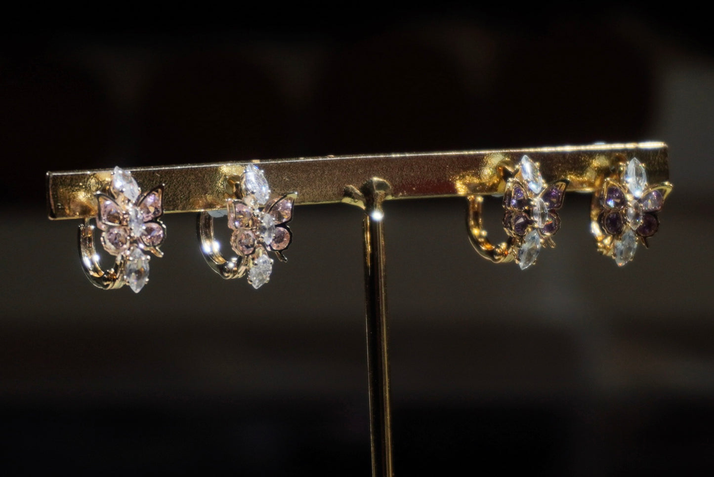Tinker Earring Huggies