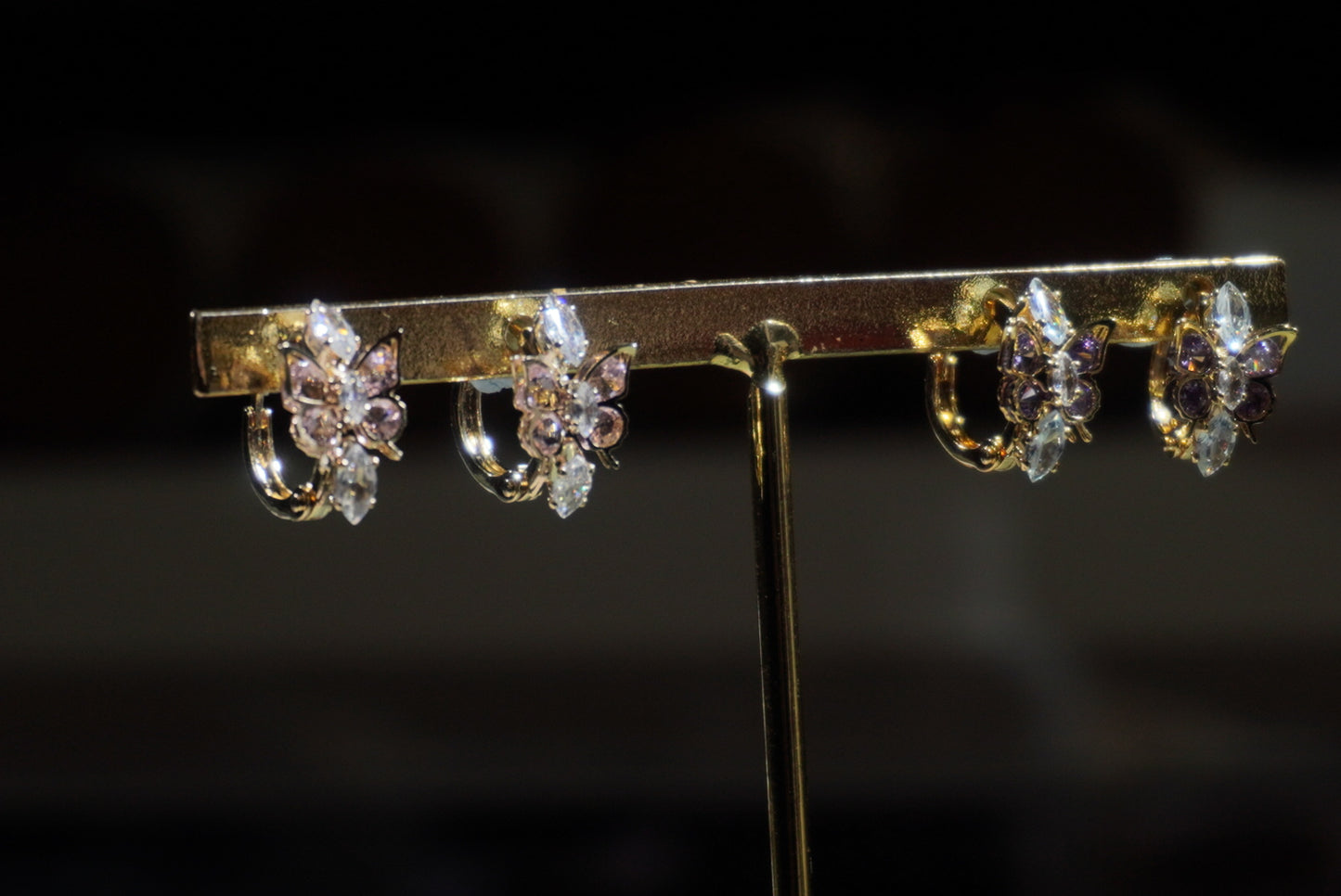Tinker Earring Huggies