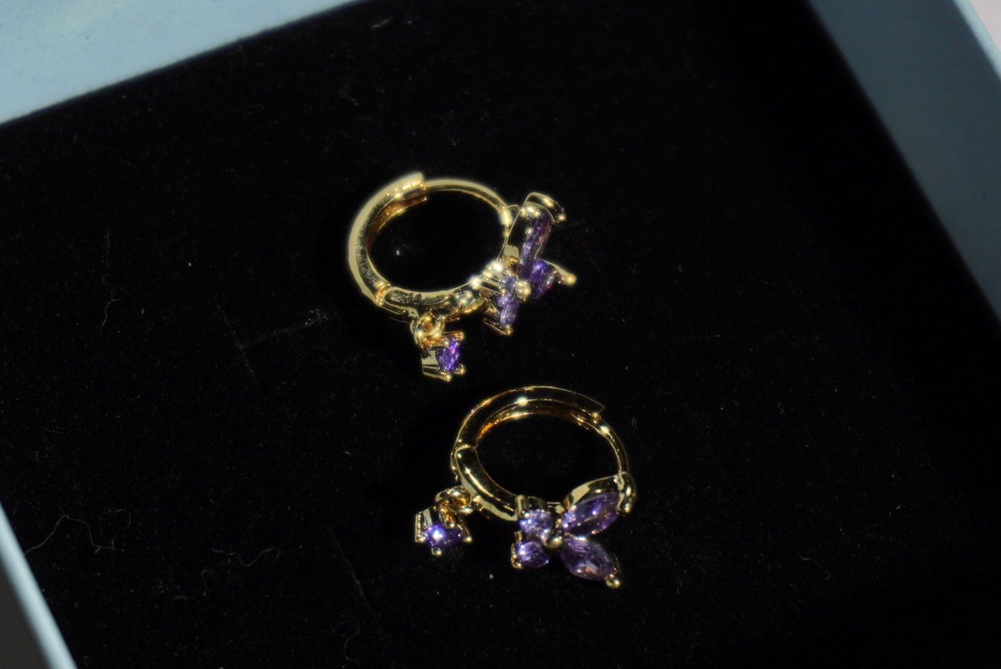 Pixie Earring Huggies
