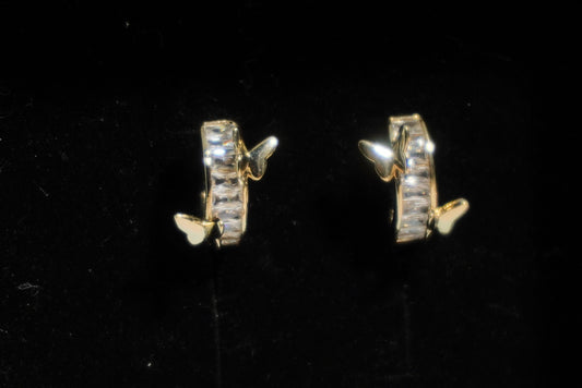 Delia Earring Huggies