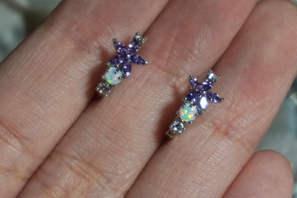 Fleur Earring Huggies